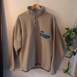 Patagonia Men’s Lightweight Fleece Pullover